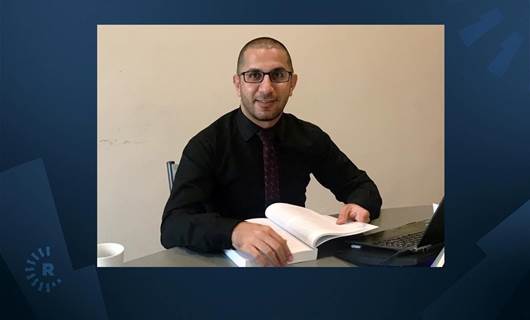 Akademîsyenê Kurd ê li Zanîngeha Montrelê ya Kanadayê Tevfîk Bayram 