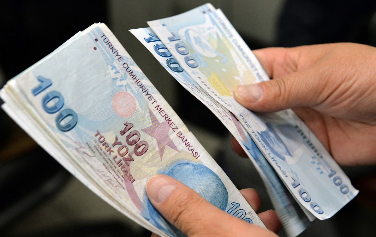 Foto: 100 Liralık banknotlar