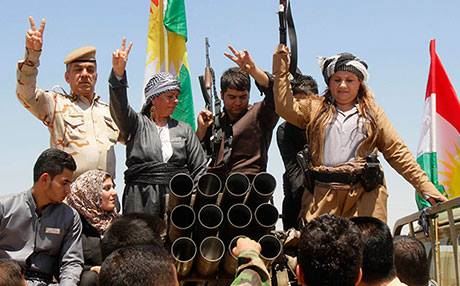 هونەرمەندان تۆمارگە و كەناڵەكان پڕ لە سروود دەكەن