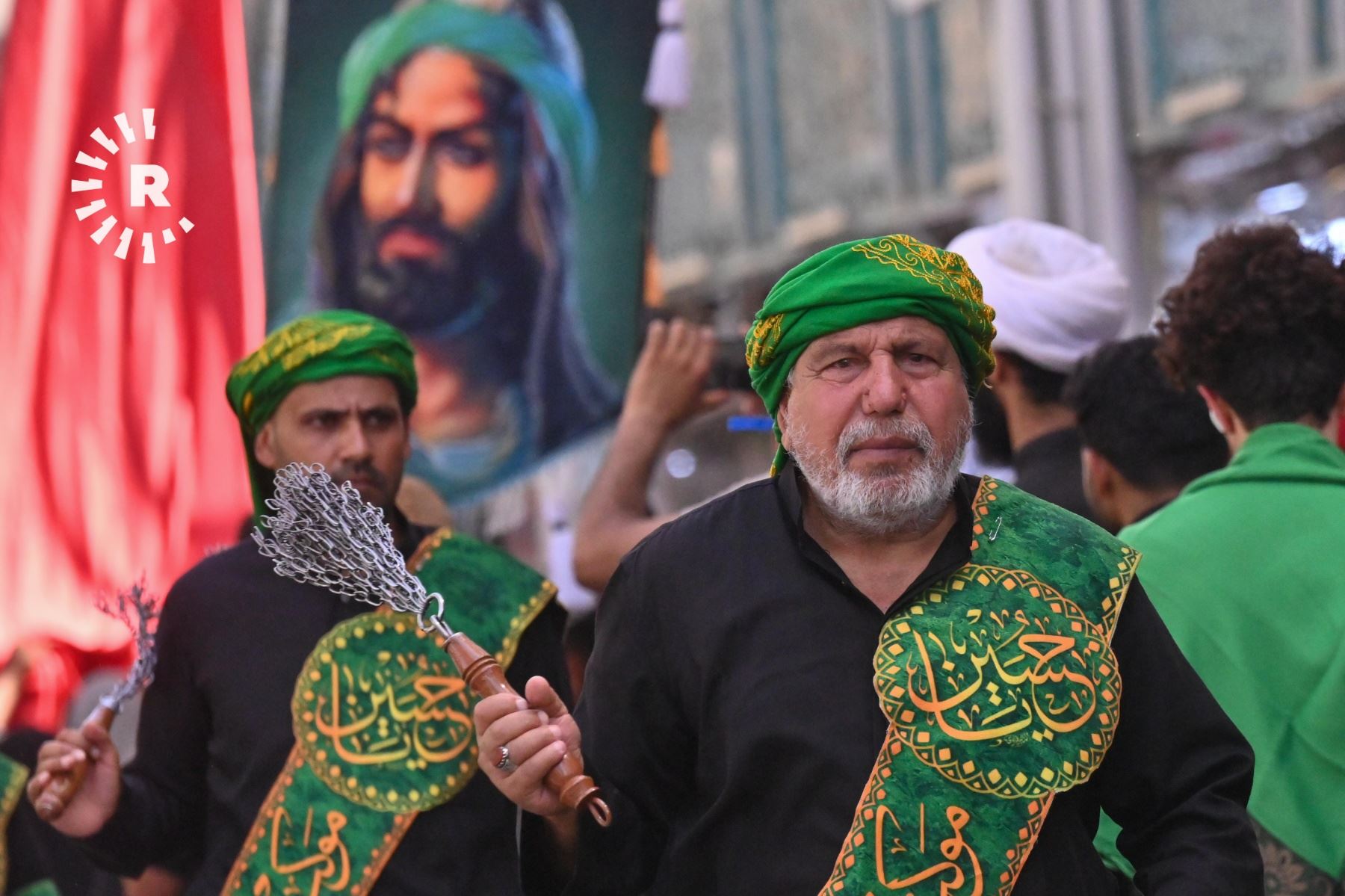 ژمارەیەک زیارەتکار لە رێوڕەسمێکی چلەی ماتەمینیی ئیمام حوسێن لە کەربەلا، وێنە: بڵند تاهیر - رووداو