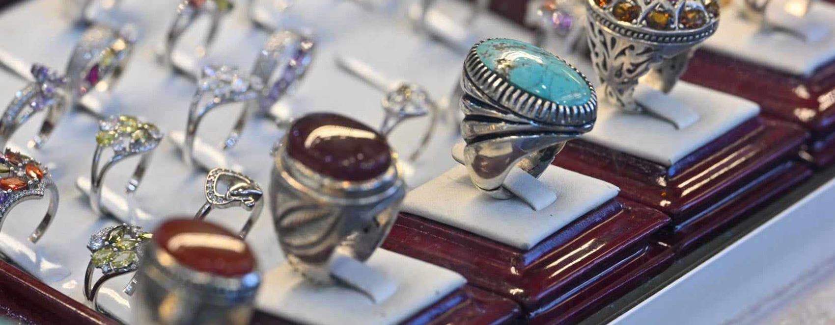 رواج سوق الخواتم في كربلاء خلال زيارة الأربعين