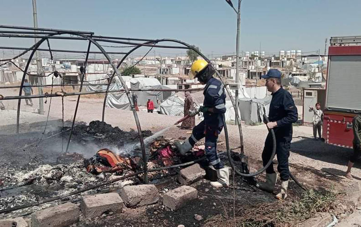 بەھۆی سووتانی خێوەتێک لە کەمپی بەردەڕەش منداڵێک گیانی لەدەستدا