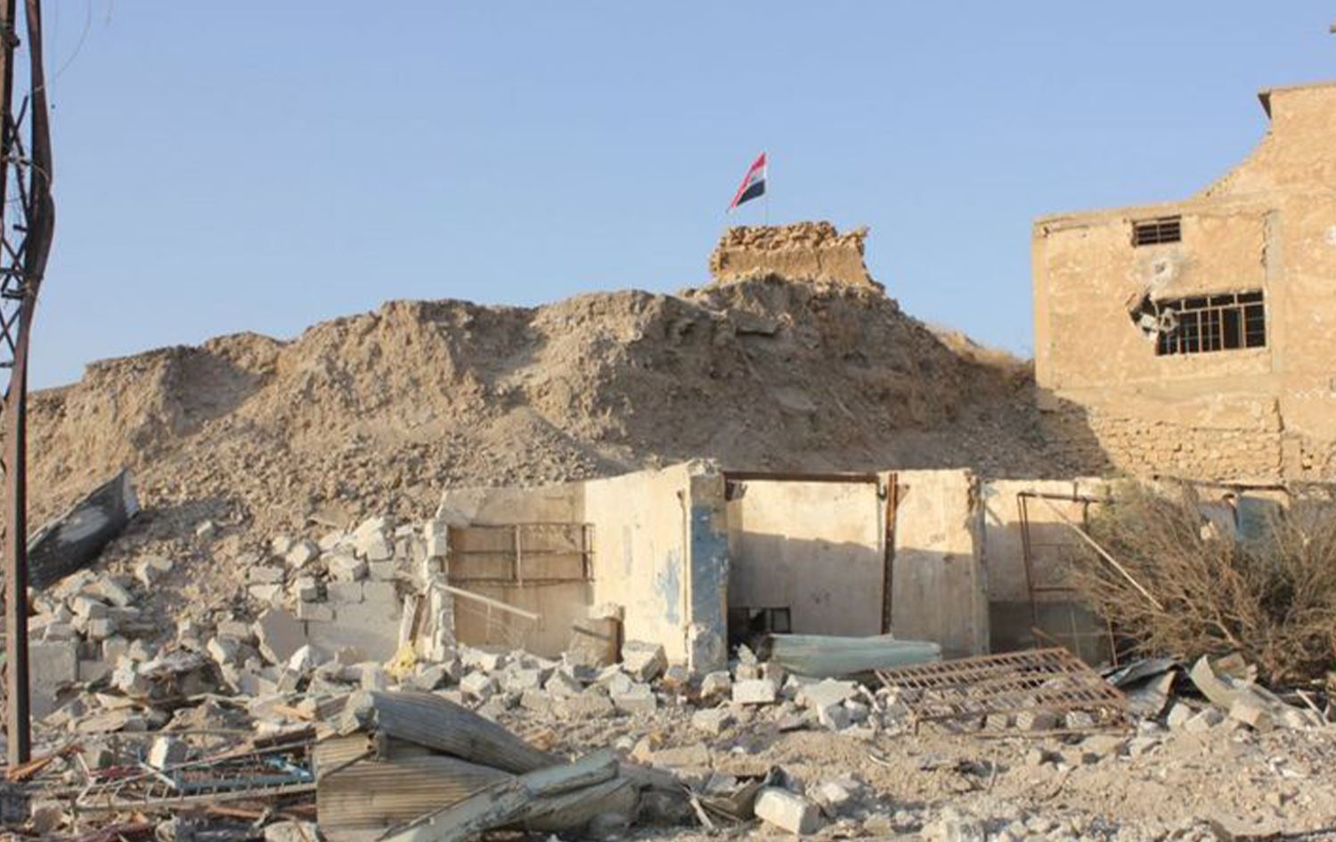 قائممقام تلعفر: غالبية المهدمة بيوتهم لم يتسلموا التعويضات من بغداد