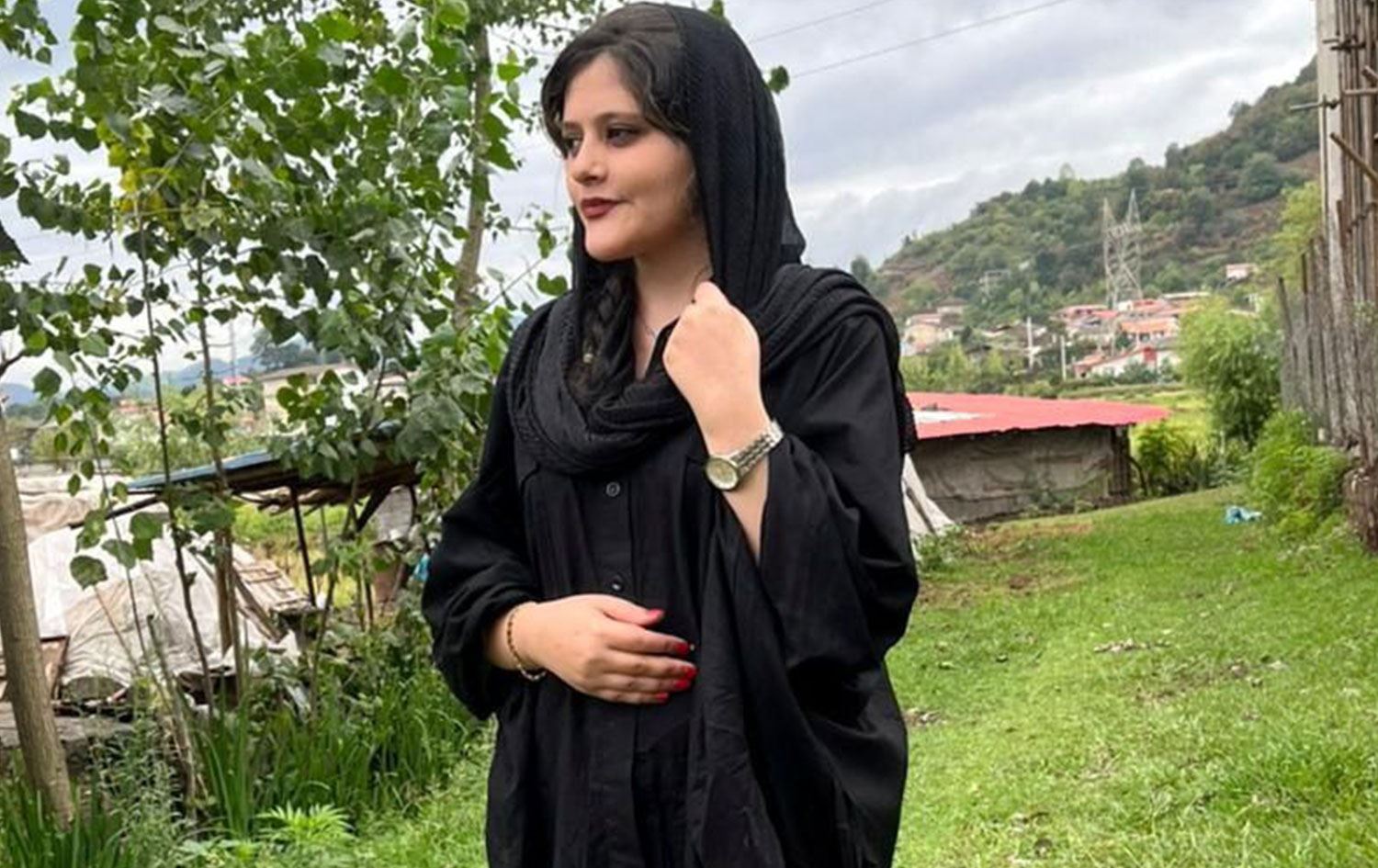 Eng semiz porno eshak Ofisda porno: chiroyli kotiba va uning eshagi