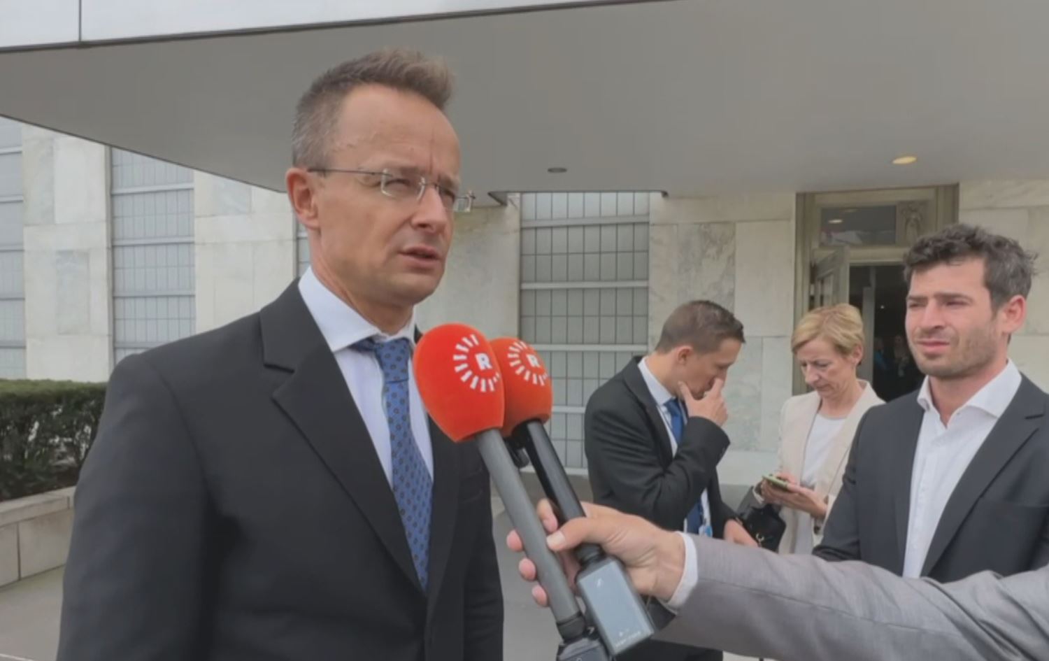 پیتەر سیارتۆ، وەزیری دەرەوەی هەنگاریا لە نیویۆرک قسە بۆ رووداو دەکات. 