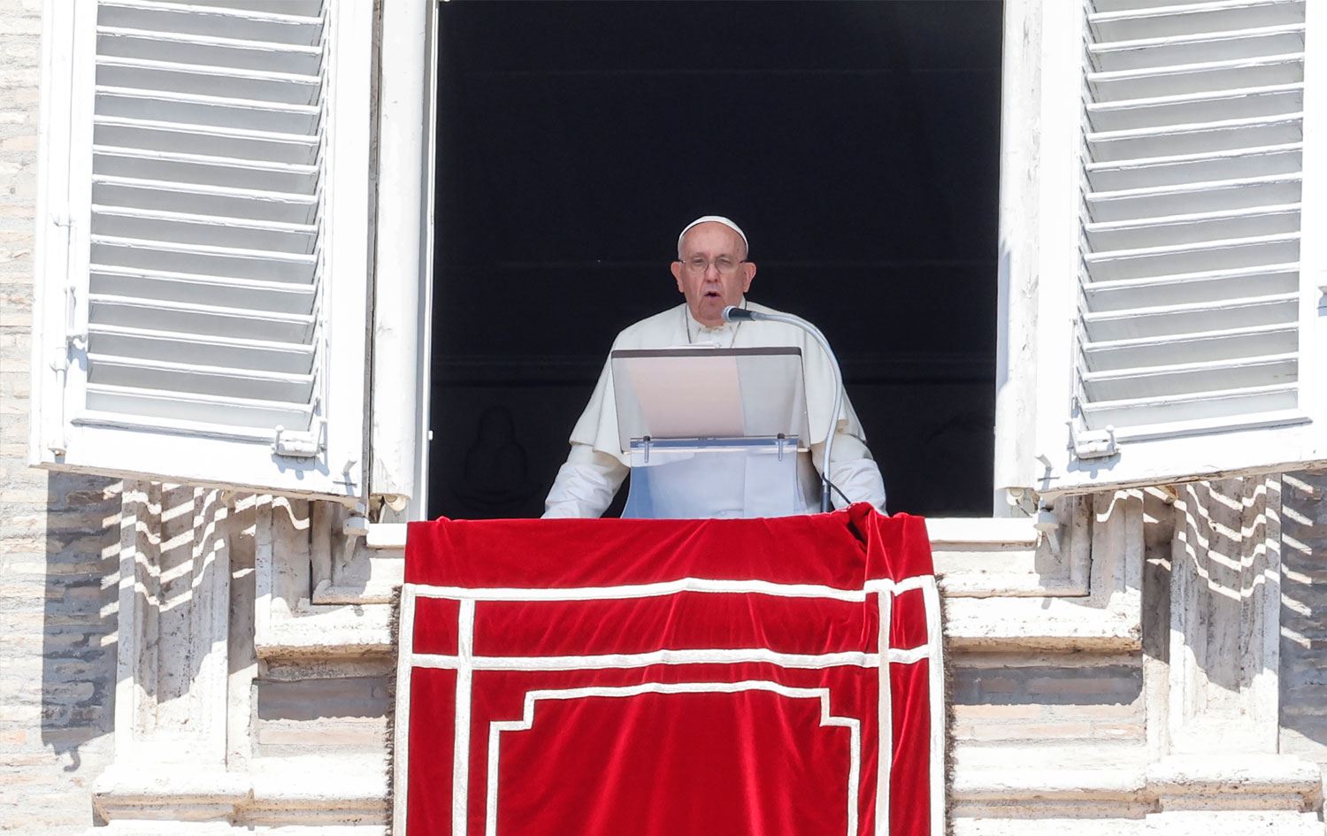 Katoliklerin ruhani lideri ve Vatikan Devlet Başkanı Papa Franciscus