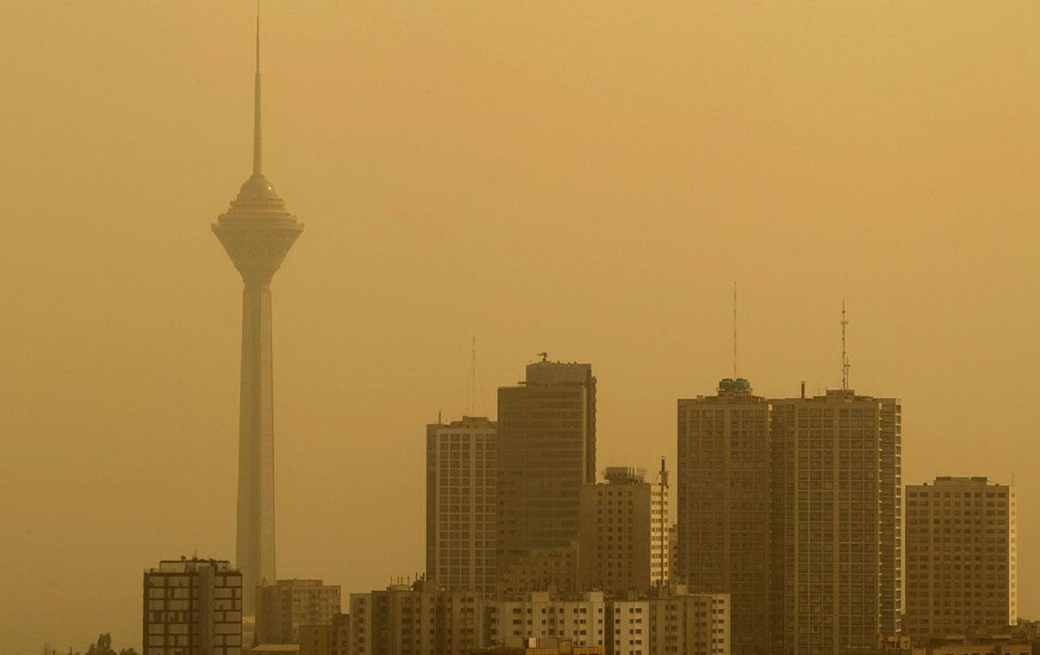 Li Îranê 2 hezar û 107 kes ji ber bahoza qûmê çûn nexweşxaneyan / Wêne: AA