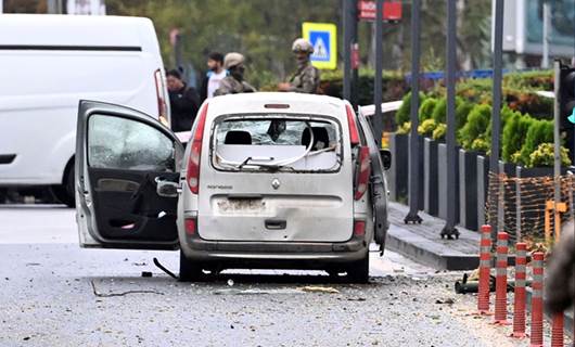 Ankara blast wounds two police officers; assailants killed: Ministry