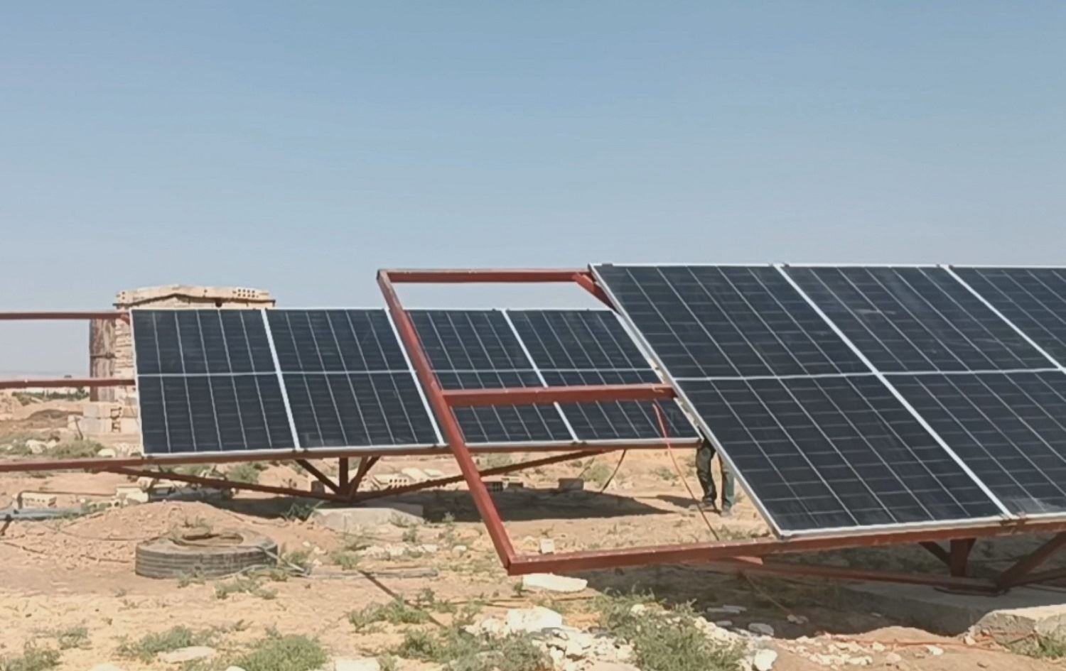 Nebûna elektirîkê berê welatiyan daye enerjiya rojê