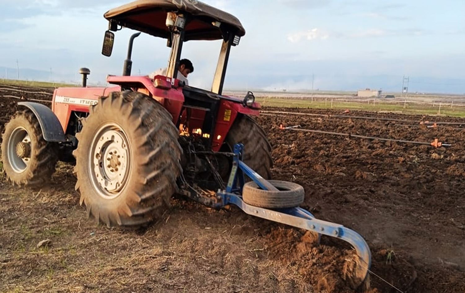 أكثر من 700 ألف دونم بمناطق المادة 140 في نينوى تواجه مشكلة العقود