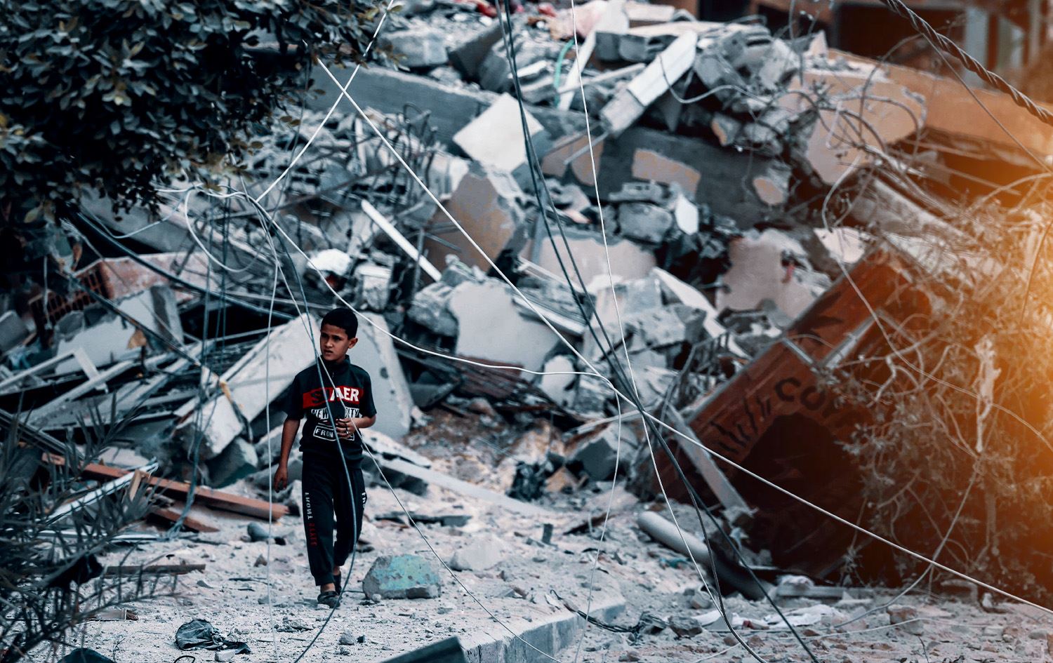 منداڵێک لە کەرتی غەزە لەدوای هێرشی پێچەوانەی ئیسرائیل،وێنە: AFP