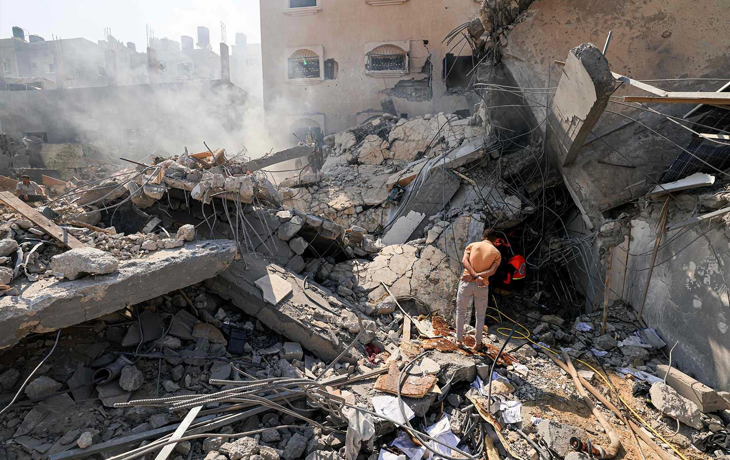 باڵەخانەیەکی رووخاو لە کەرتی غەززە