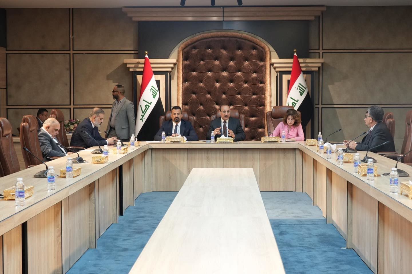 لیژنەی دارایی لەبارەی کۆبوونەوەیان لەگەڵ ئاوات شێخ جەناب: چارەسەری ریشەیی کێشەی مووچە دەکەین