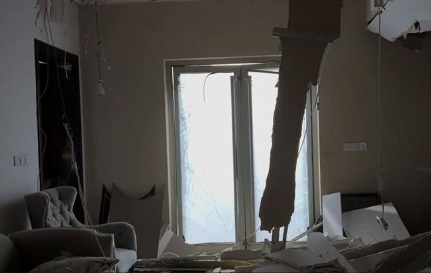 دیمەنێکی سەنتەرەکە لەدوای هێرشەکە