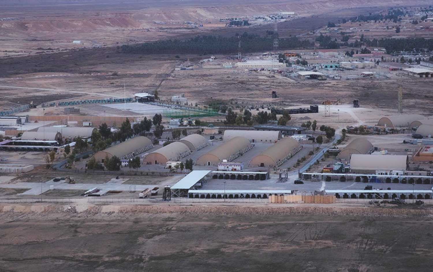 بنکەی سەربازیی عەین ئەسەد لە پارێزگای ئەنبار، وێنە: Nasser Nasser/AP