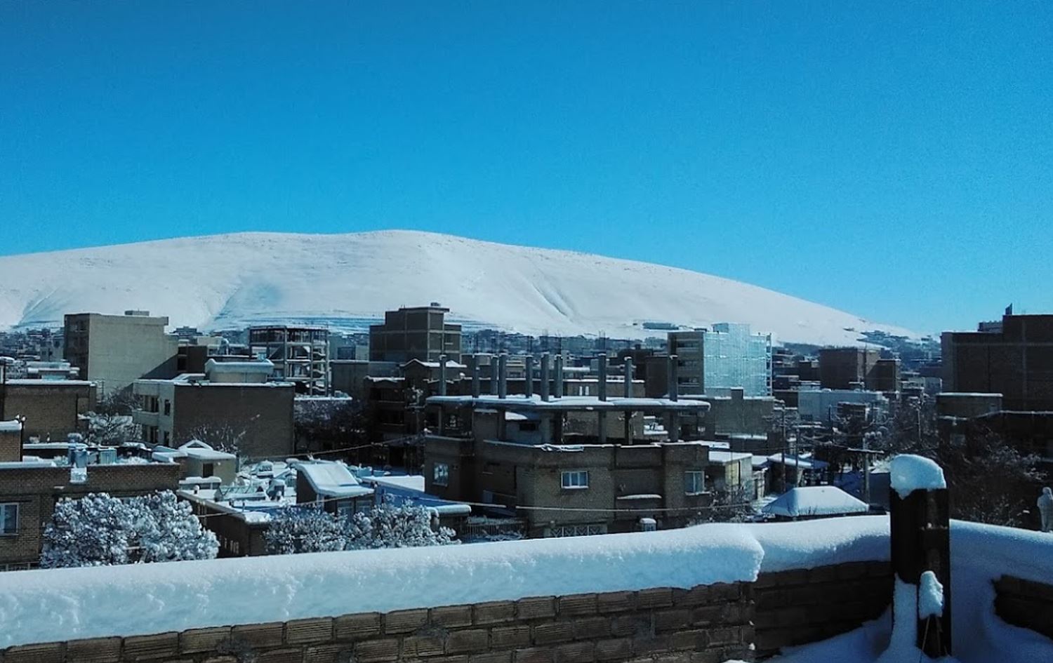 شەپۆلێکی بەفر و باران پارێزگاکانی رۆژهەڵاتی کوردستان دەگرێتەوە