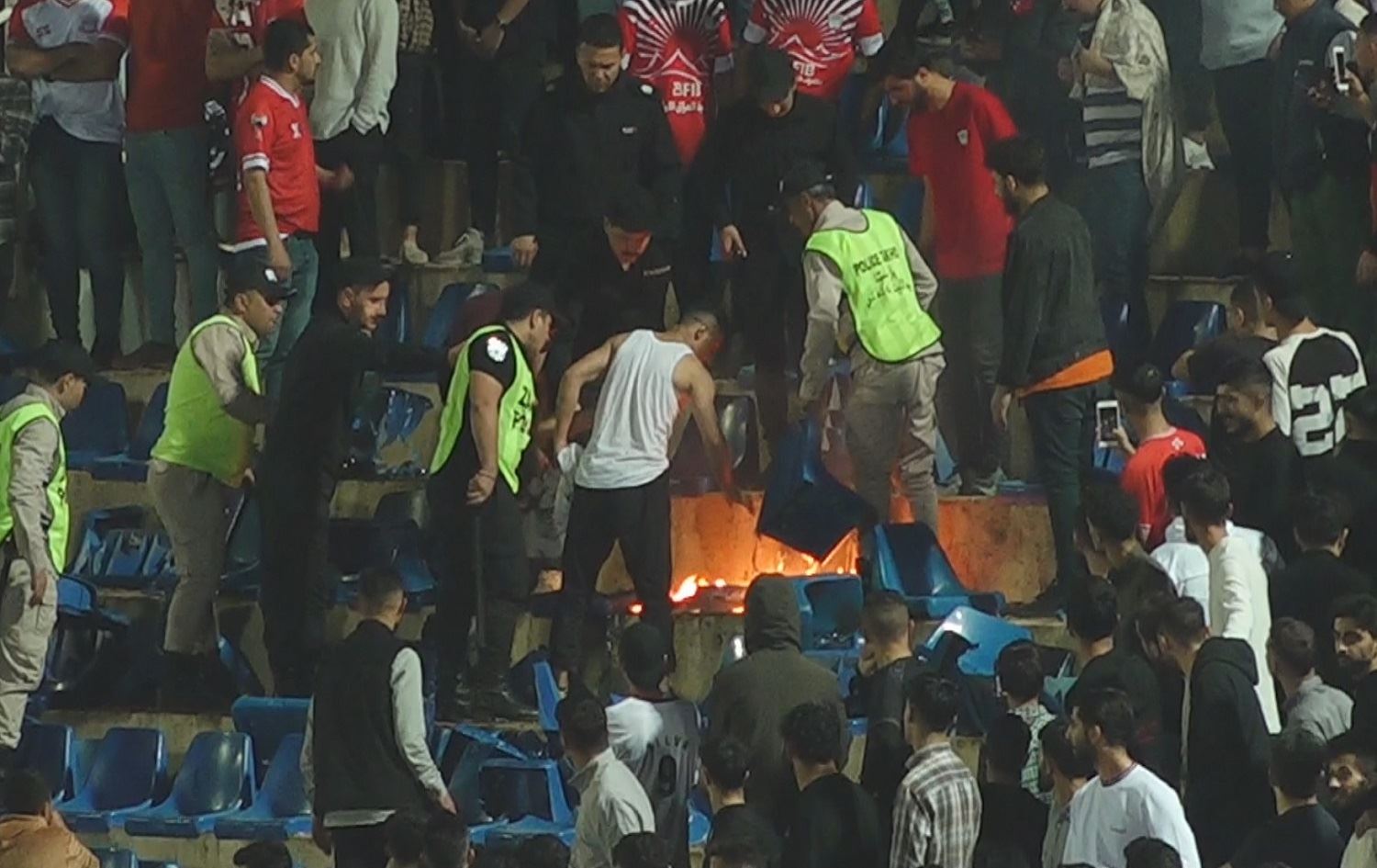 6 Polîs jî birîndar bûn