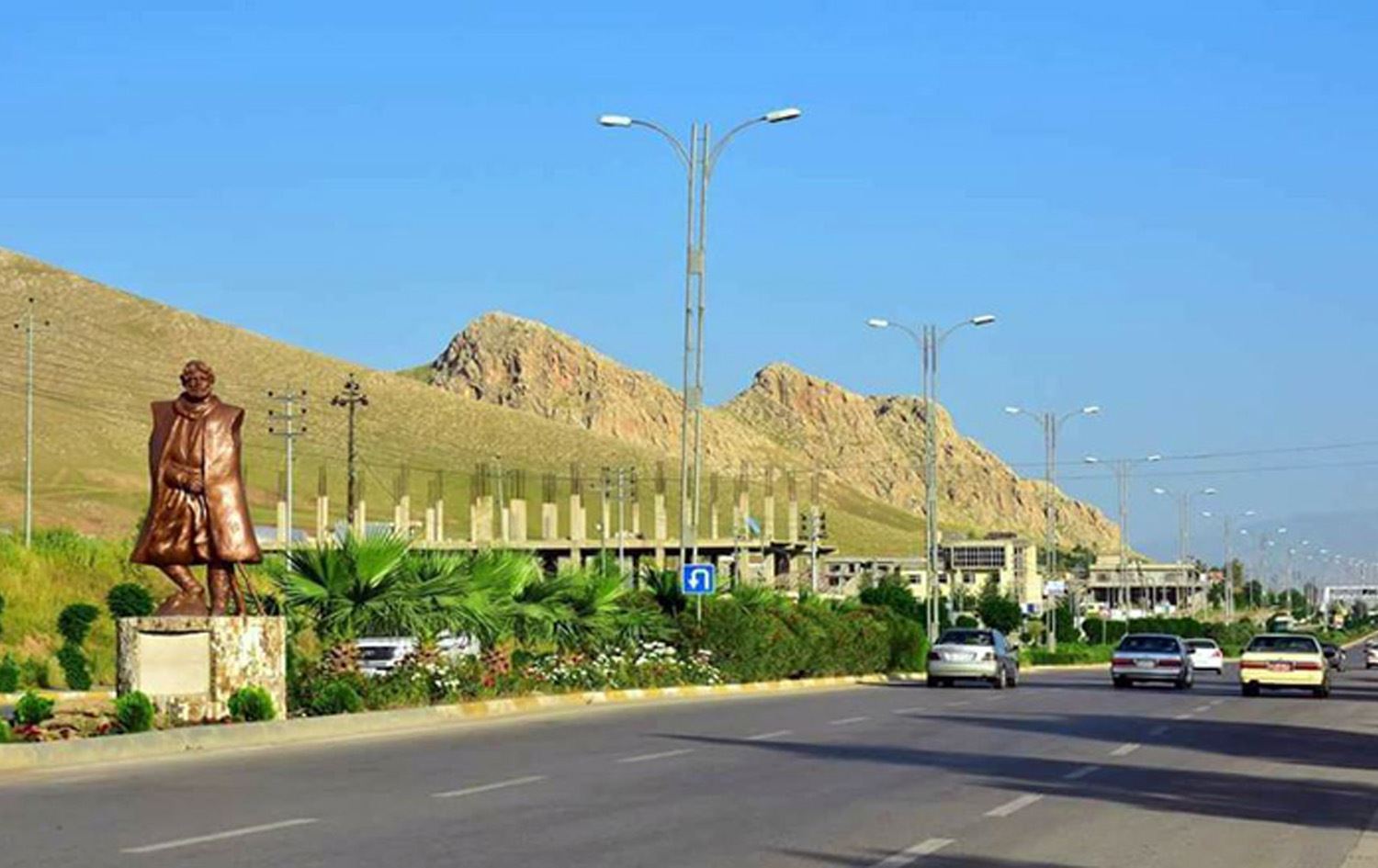 قایمقامی سەیدسادق: کارکردن لە پرۆژە راگیراوەکان دەستیپێکردووەتەوە