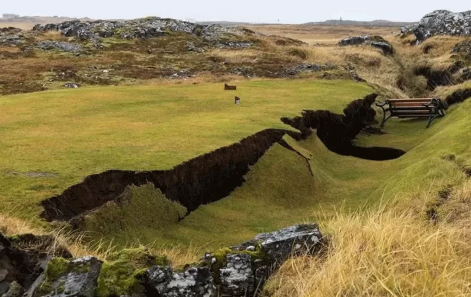 Li Îzlandayê qelş li erdê ketin/ Wêne: Reuters