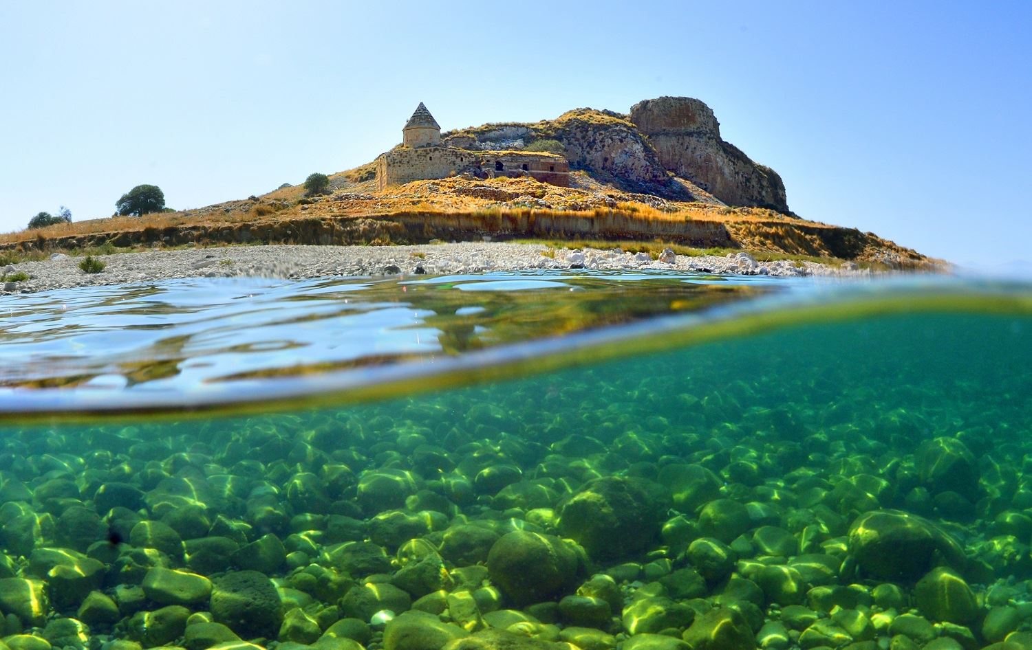 VİDEO -  Dalgıçlar Van Gölü'nün su altında kalan antik yolda yürüdü