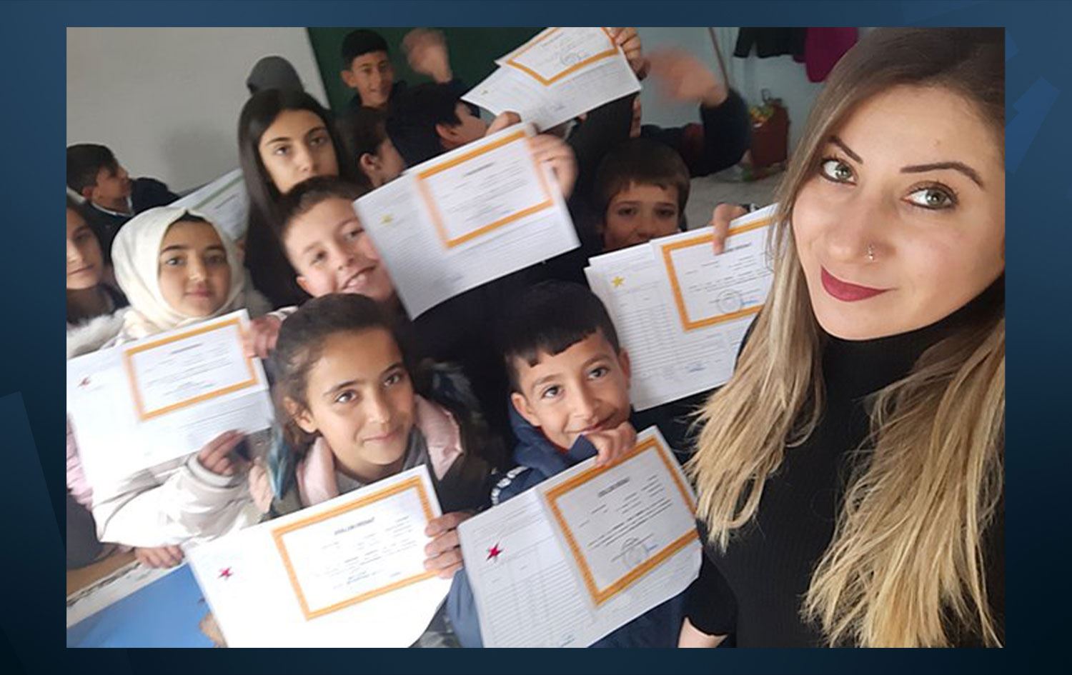 Hedef gösterilen Kürtçe öğretmeni Mizgin Yalçın