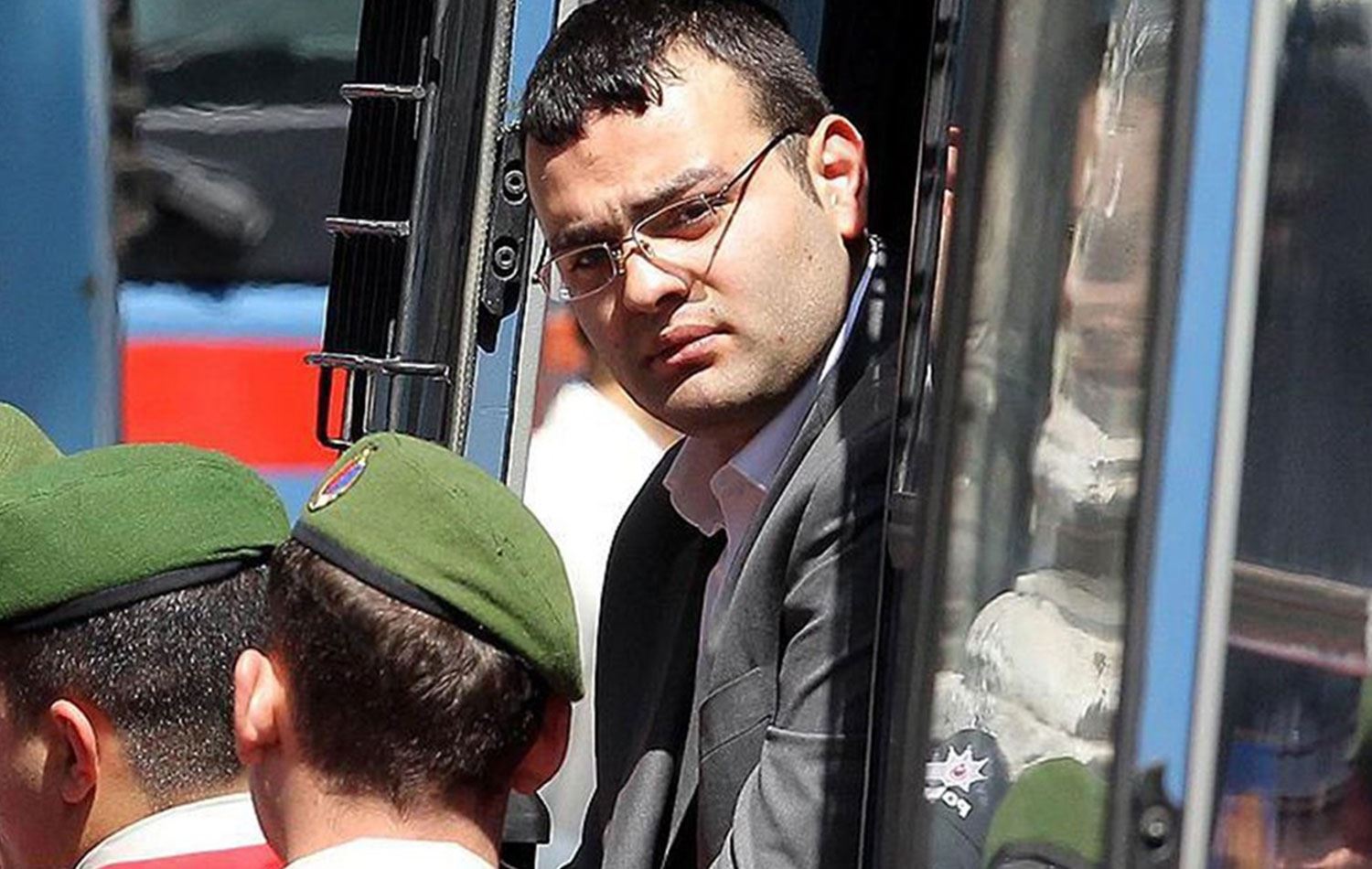 Ogün Sanast / Arşiv