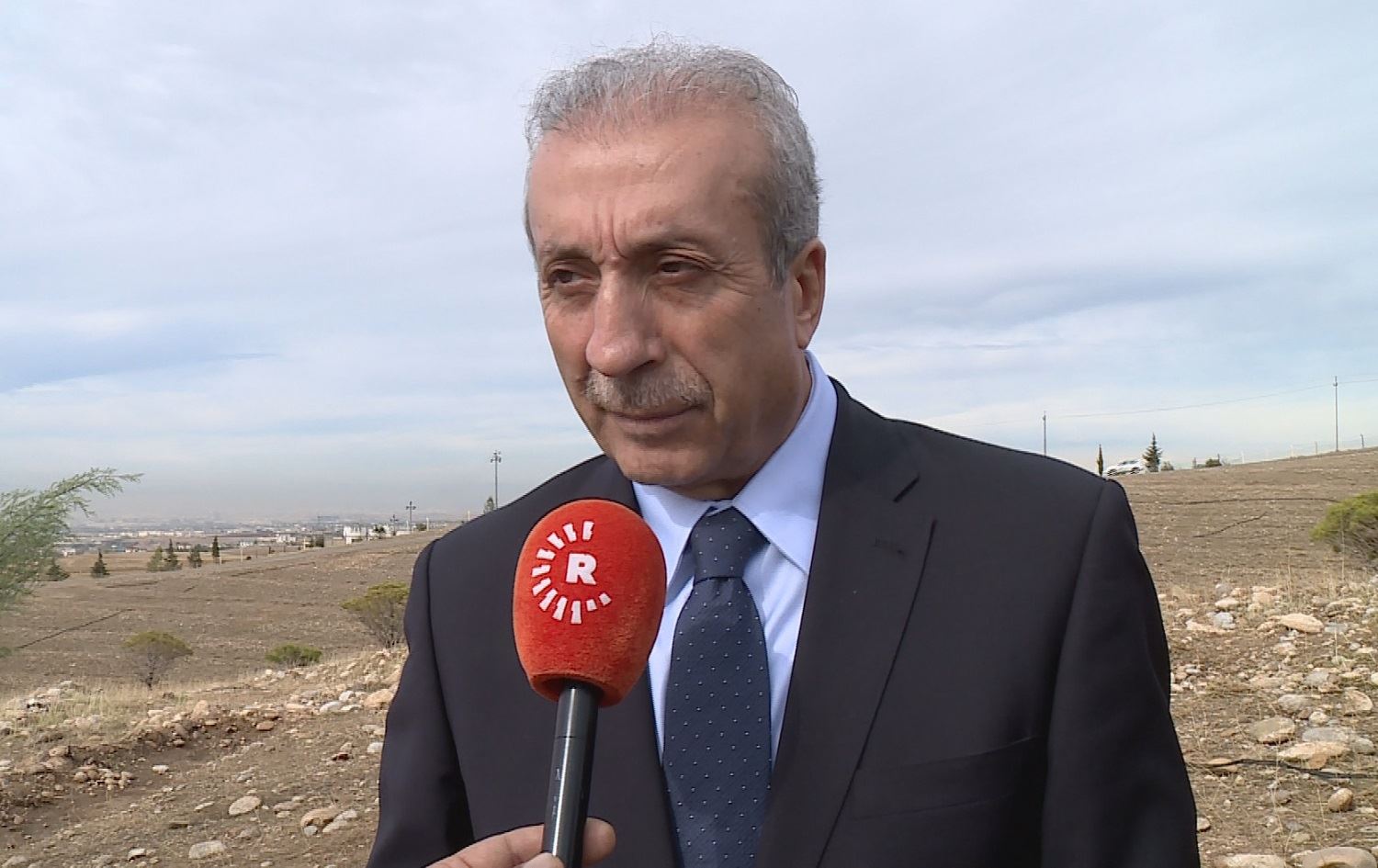 Mehdî Eker û Mevlut Yakut hezar şitlên daran pêşkêşî Wezareta Çandiniyê ya Herêma Kurdistanê kirin