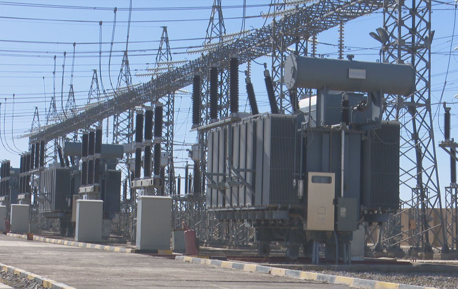 أصحاب المولدات في الموصل يشكون زيادة ساعات تجهيز الكهرباء الوطنية