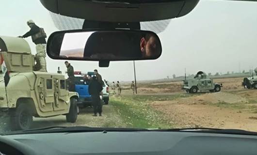 قوات الجيش العراقي في قرية منصور
