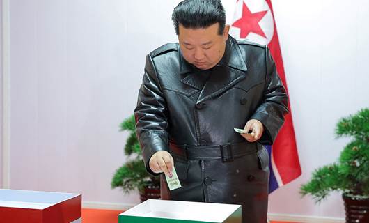 Foto: Kim Jong-Un'da sandık başına giderek oy kullandı