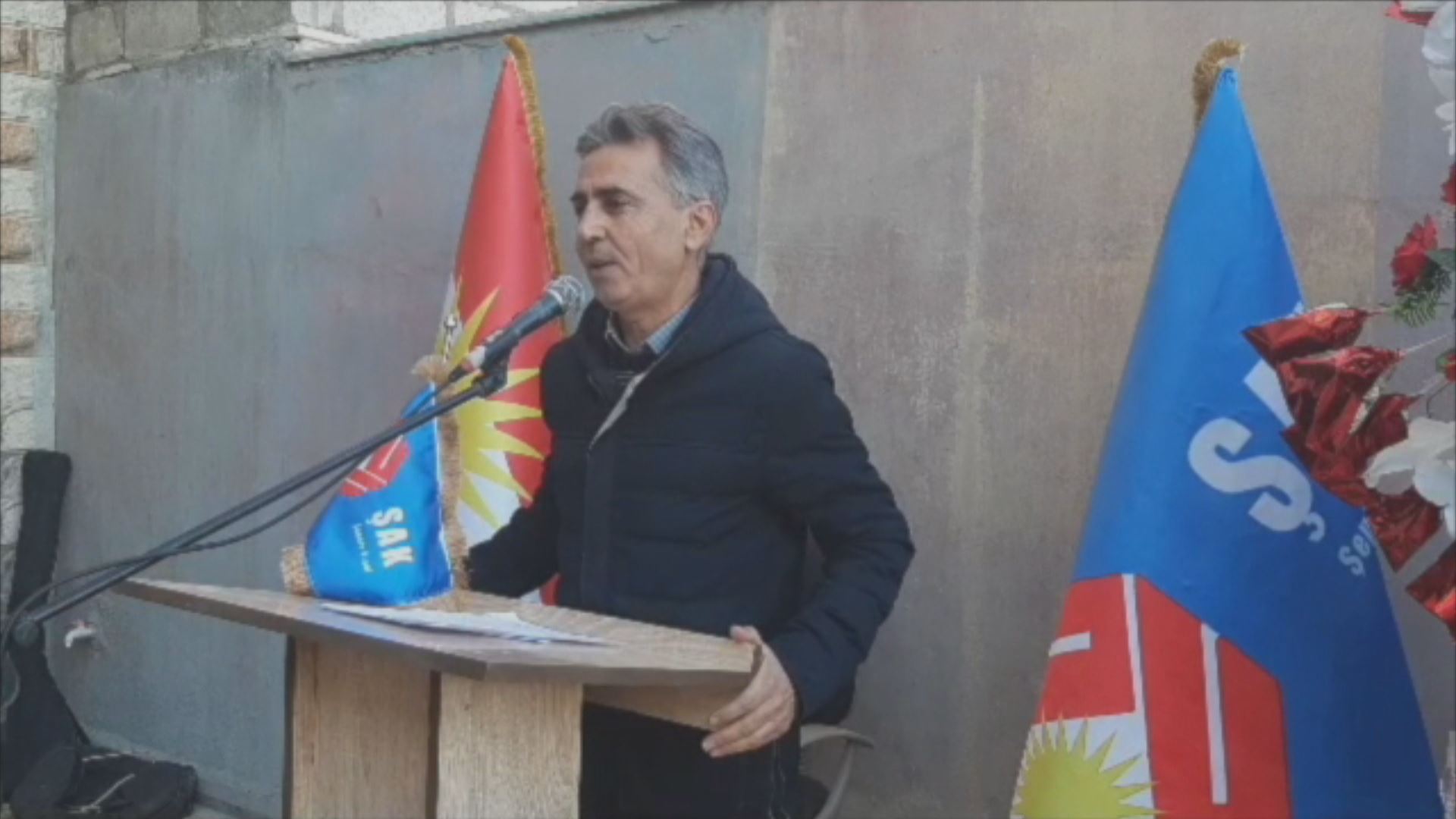 Di semînarê de, axaftin û gotûbêj li ser rola rewşenbîran hatin kirin