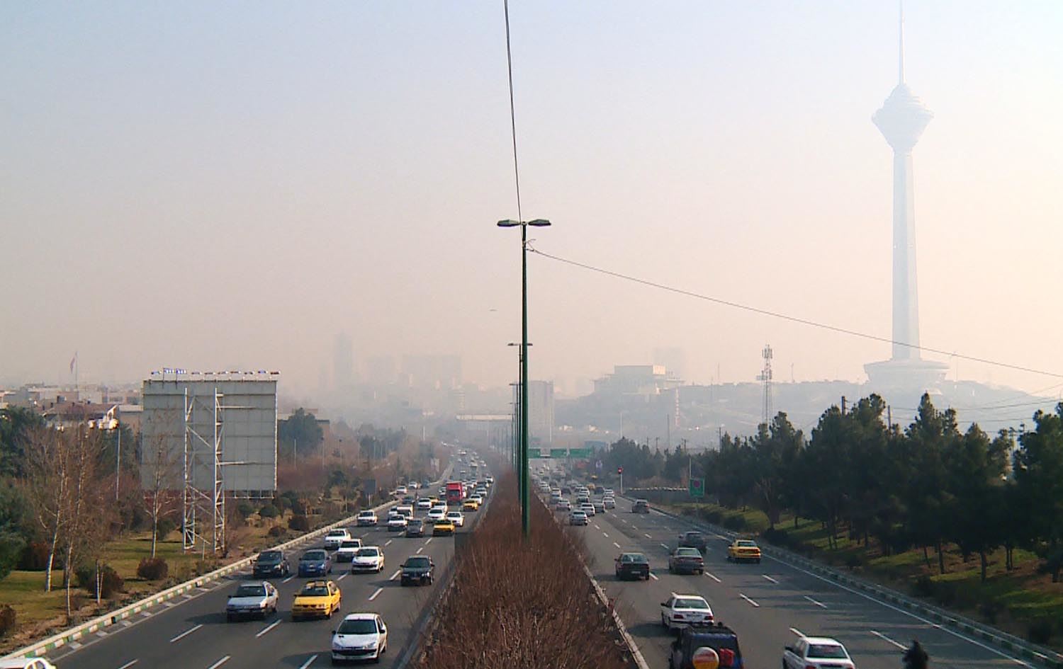 پایتەختی ئێران بەهۆی پیسبوونی هەواوە کەوتووەتە دۆخی مەترسیدار