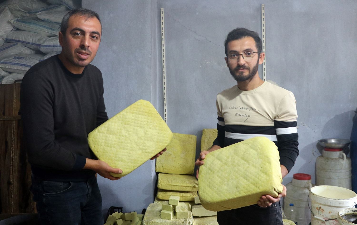 Li Sêrtê çêkirina sabûna kezwanan / Wêne: AA