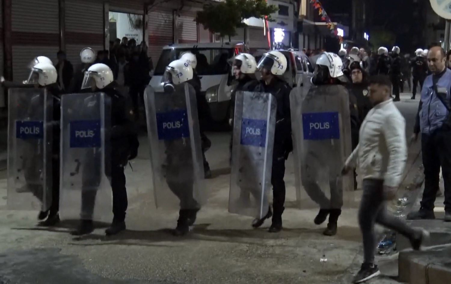 گردبوونەوەی خەڵک لەبەردەم قایمقامییەتی سلۆپی