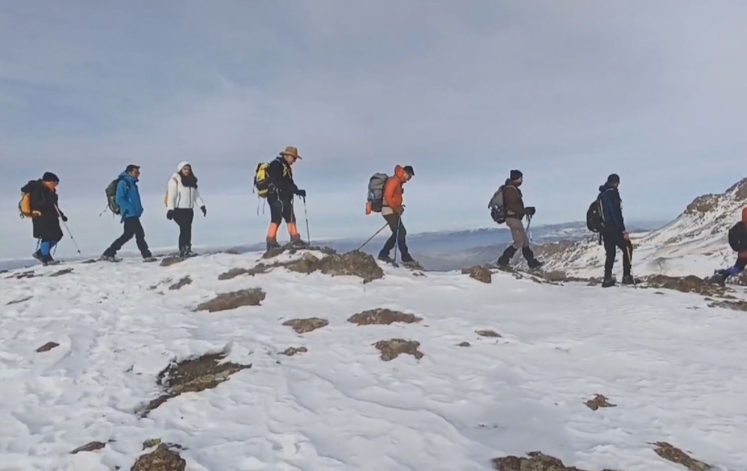 WAN - Werzîşvan û çiyager derketin serê Çiyayê Reş