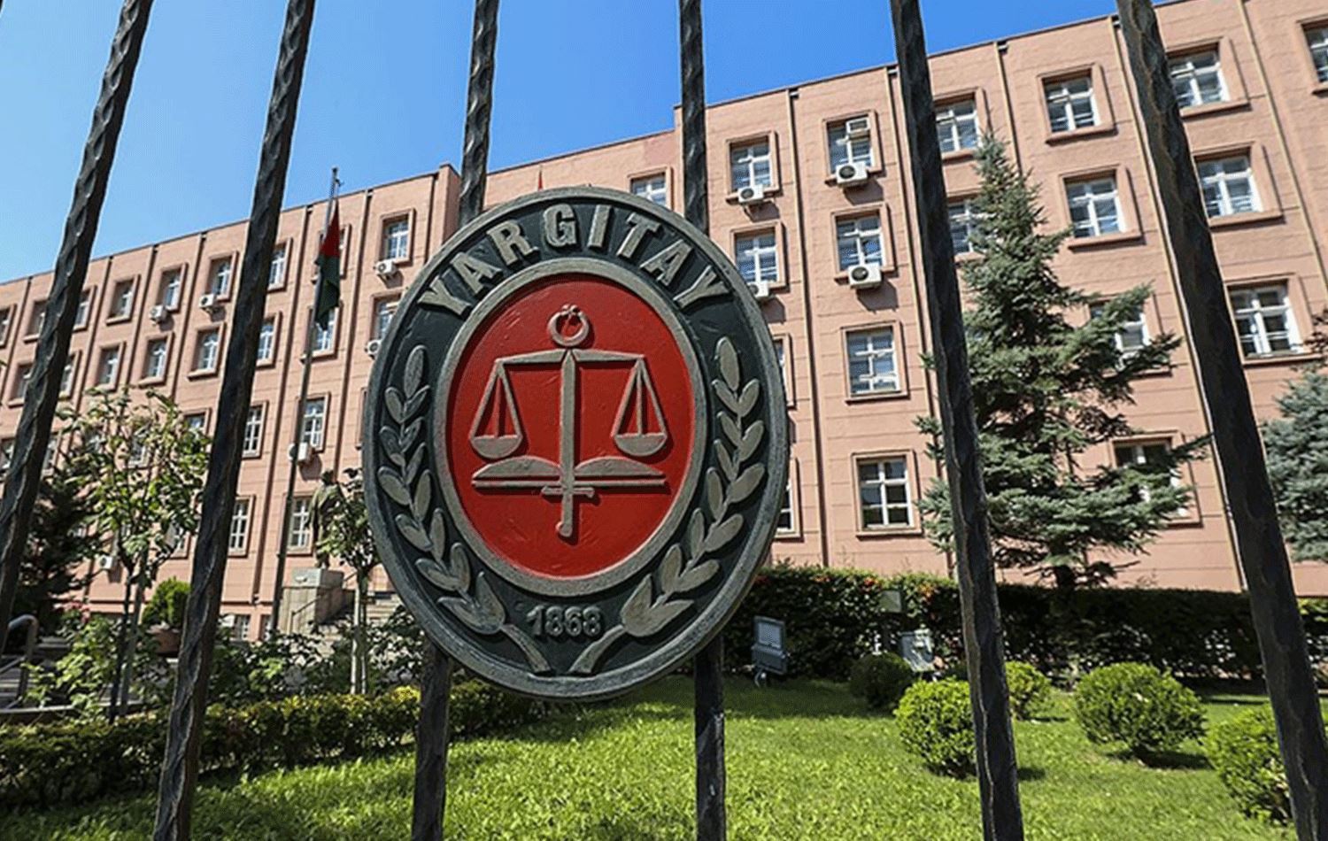 Serdozgeriya Komarê ya Dadgeha Bilind a Tirkiyeyê li ser malpera xwe ya fermî belav kir