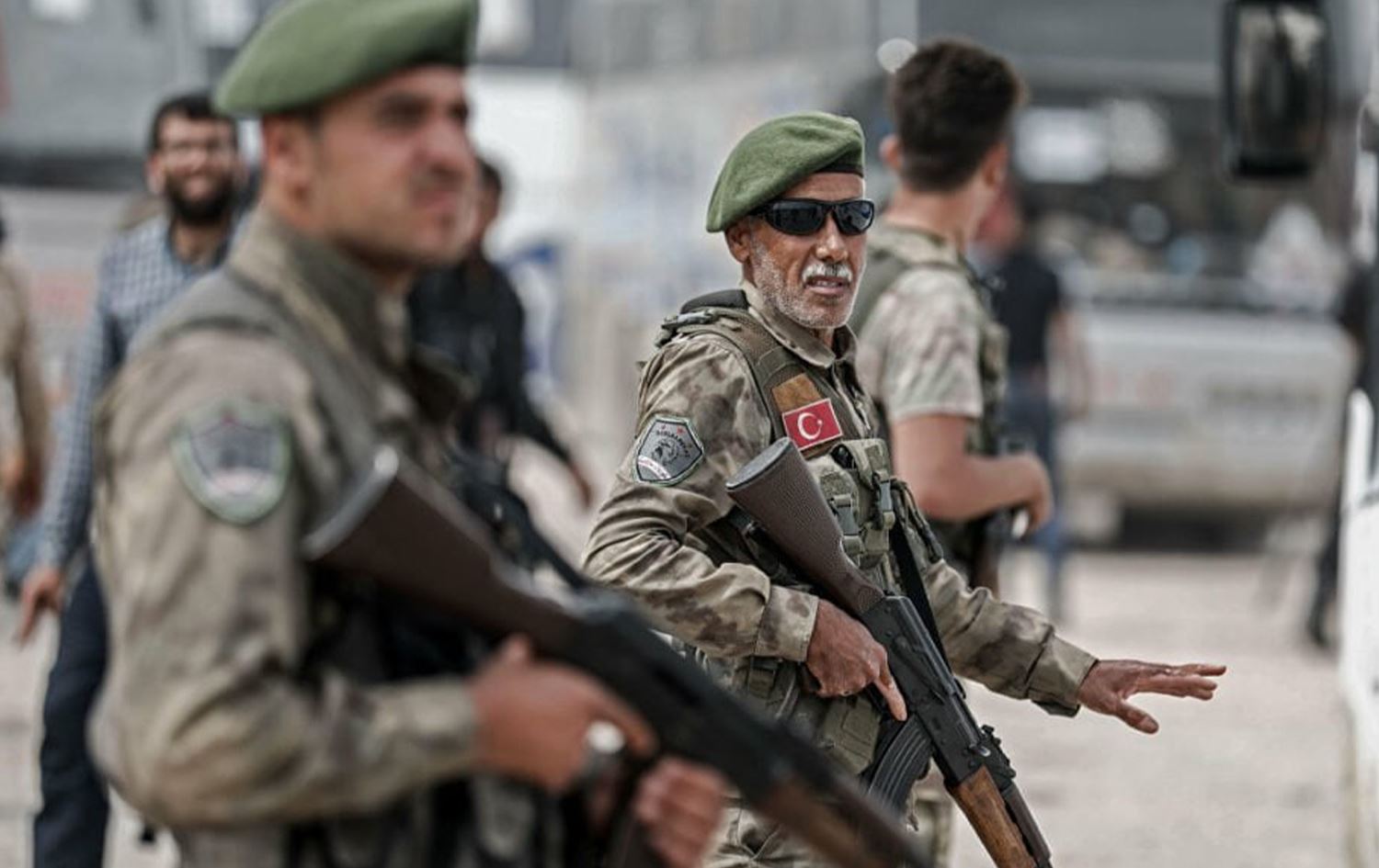 çekdarên se bi Tirkiyeyê ve/Wêne: SOHR