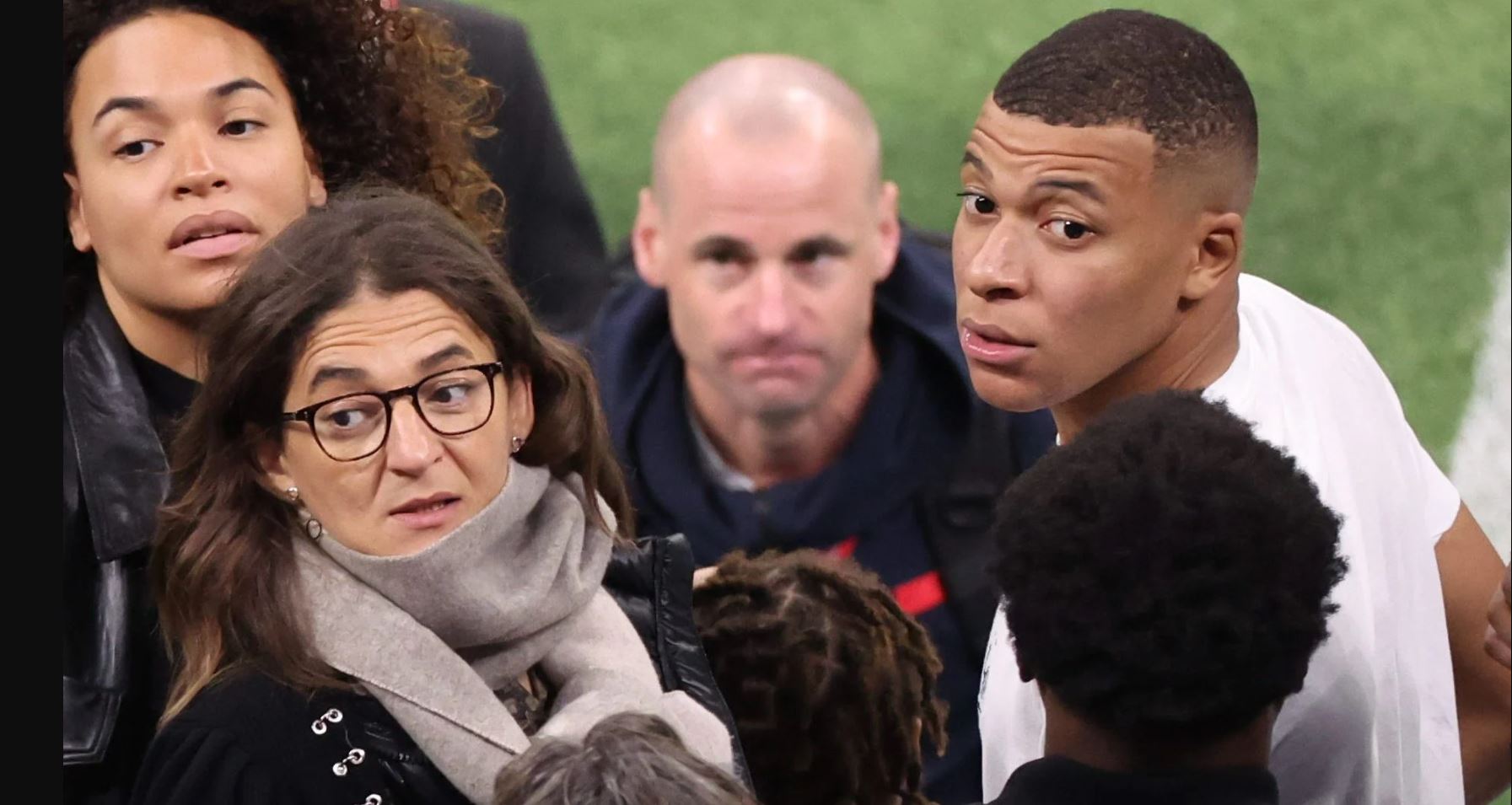 ئێمباپێ و دایکی