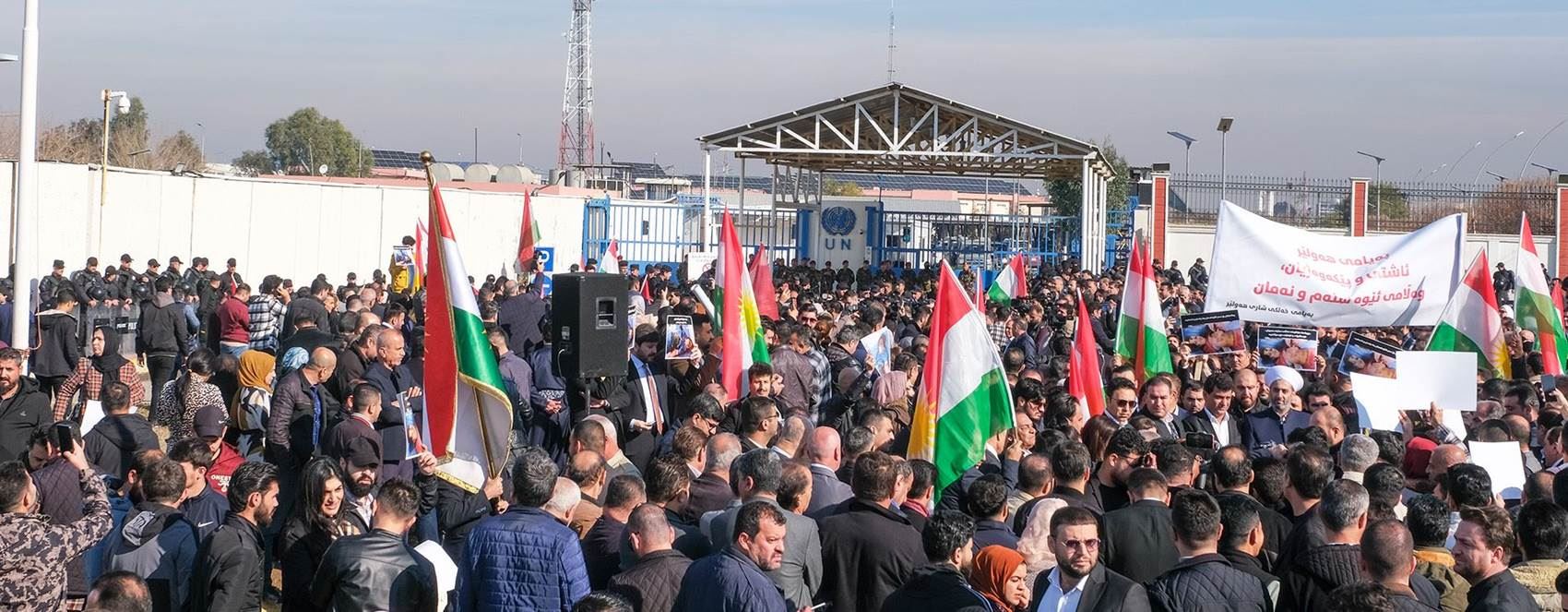 FOTO – İran’ın Erbil saldırısı BM ofisi önünde protesto edildi
