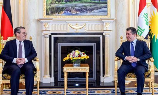 رئيس حكومة إقليم كوردستان مسرور بارزاني ووزير الدولة في وزارة الخارجية الألمانية توبياس ليندنر