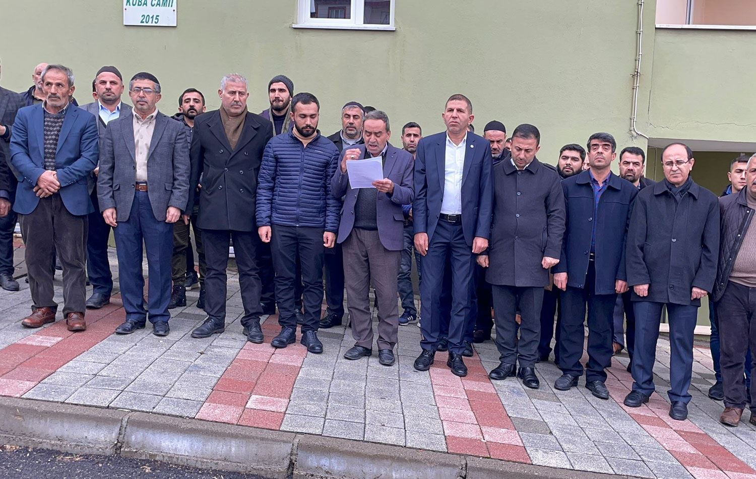 Basın açılaması yapan iamalar / @tekdemiRamazan