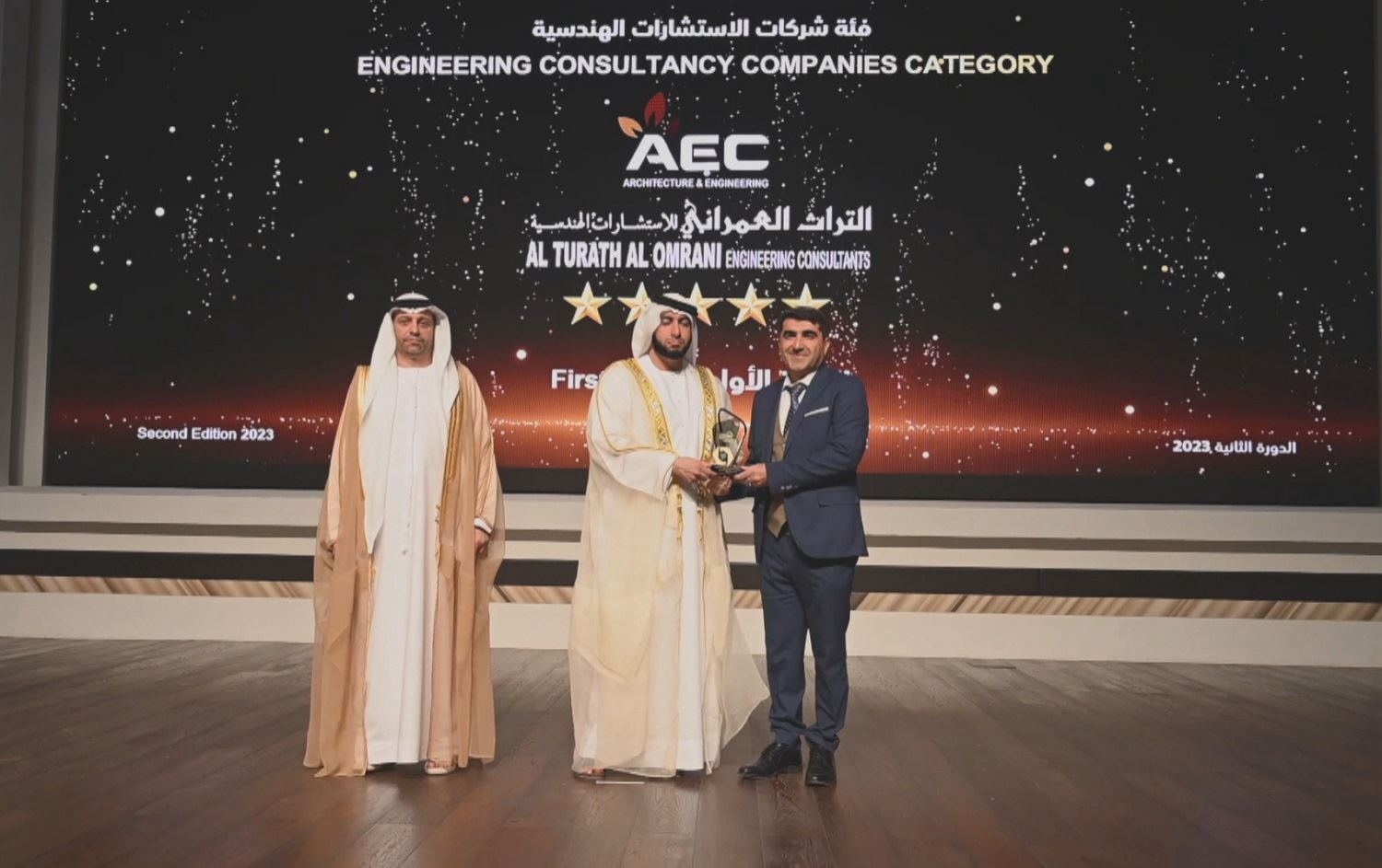 Endezyarê Kurd Şehwan Mihemed li Îmaratê Xelata Afrîneriya Endezyariyê wergirt