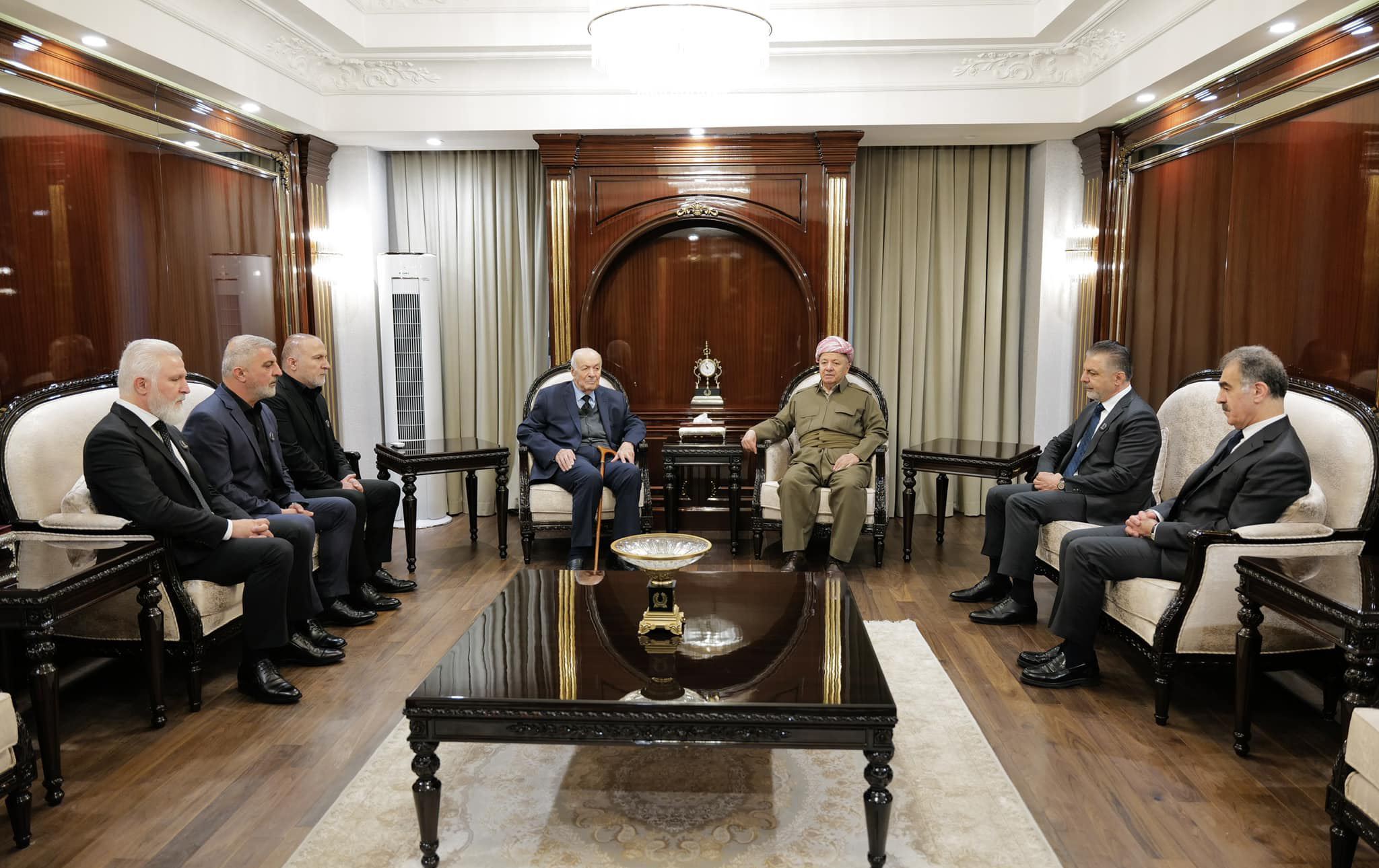 Başkan Barzani Pêşrew Dizayi'nin ailesi ile görüştü