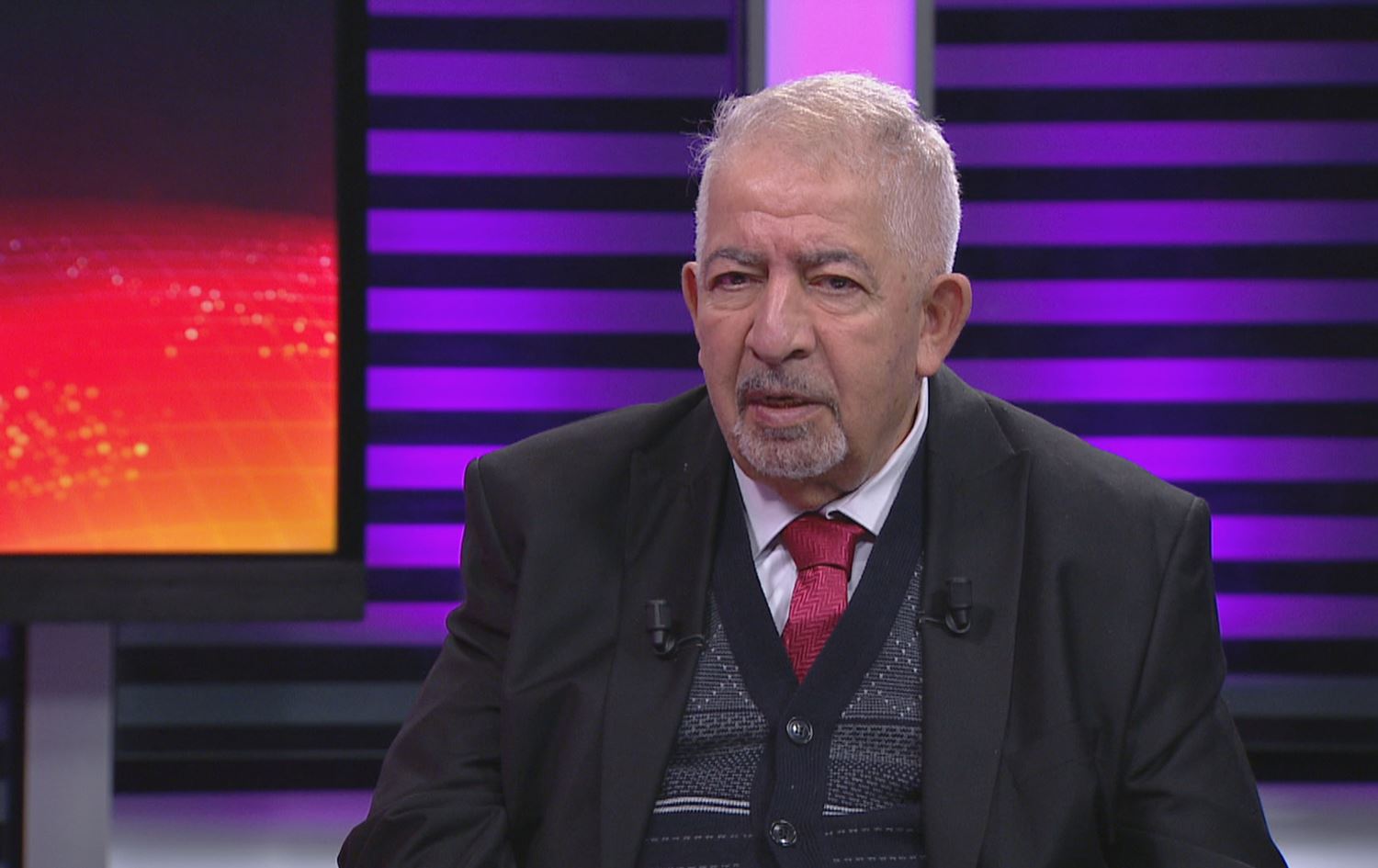 راوێژکارێکی بانکی: ئەمریکا پێدانی دۆلار بە عێراق کەم دەکاتەوە