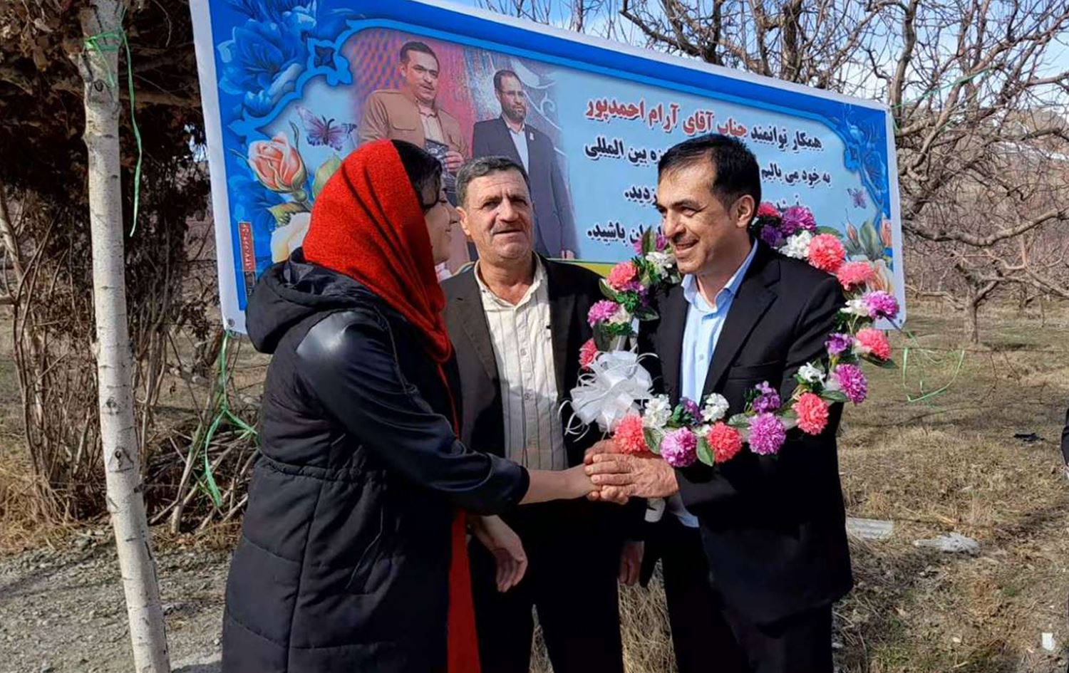 یەکەمین خەڵاتی باشترین مامۆستای ئێران بەخشرایە مامۆستایەکی کورد