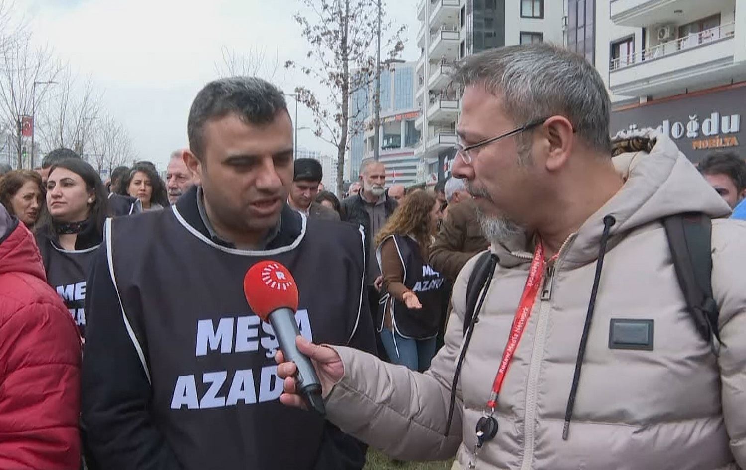 Parlementerê DEM Partiyê Omer Ocalan ji Rûdawê re axivî