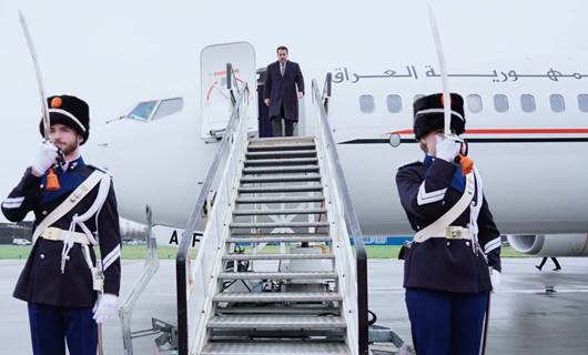 لحظة وصول رئيس الوزراء العراقي محمد شياع السوداني إلى هولندا
