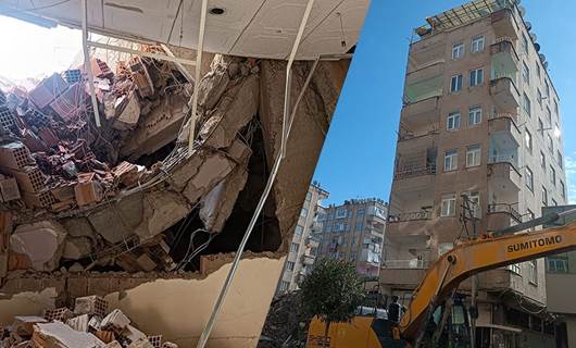 Diyarbakır'da ağır hasarlı bina, sağlam binanın üzerine devrildi