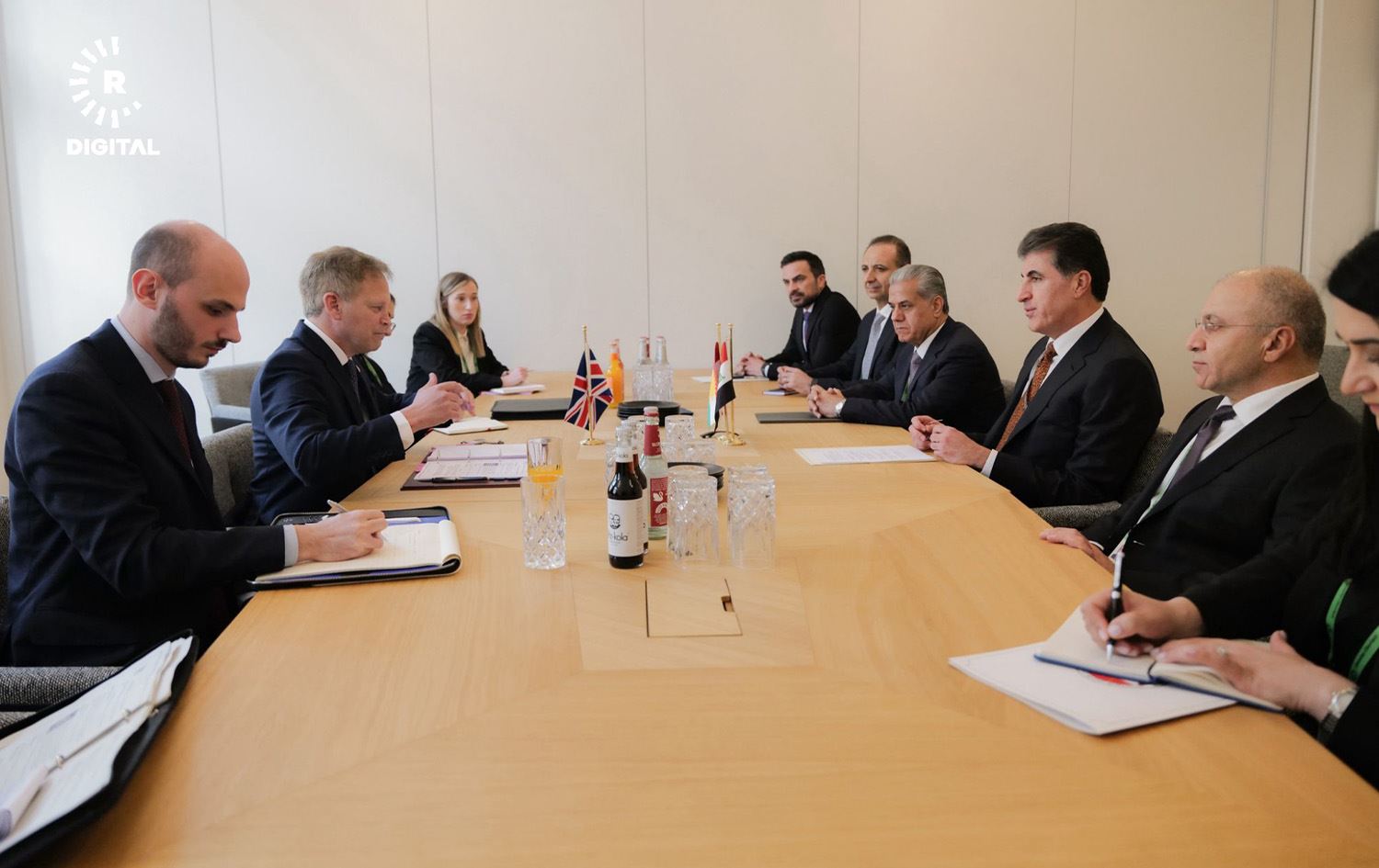  Başkan Neçirvan Barzani ile İngiltere Savunma Bakanı Grant Shapps 