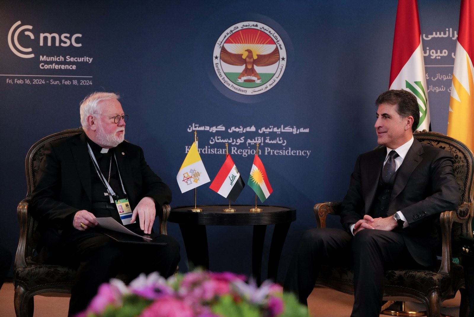Kürdistan Bölgesi Başkanı Neçirvan Barzani ile , Münih Güvenlik Konferansı çerçevesinde Vatikan Devleti Dışişleri Bakanı Paul Gallagher ile bir görüşme gerçekleştirdi